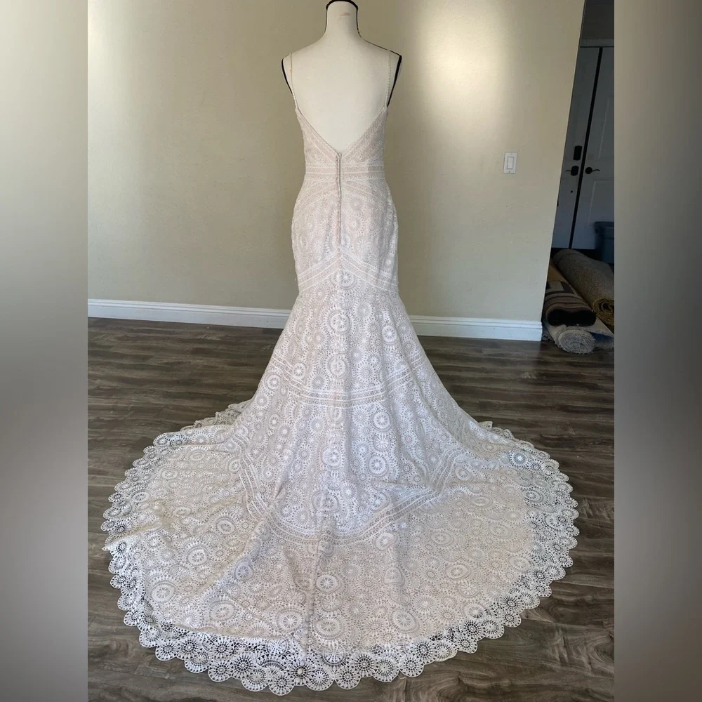 Geometric lace ivory or blush style 9SC878 dress size 8 - Picture 4 of 10